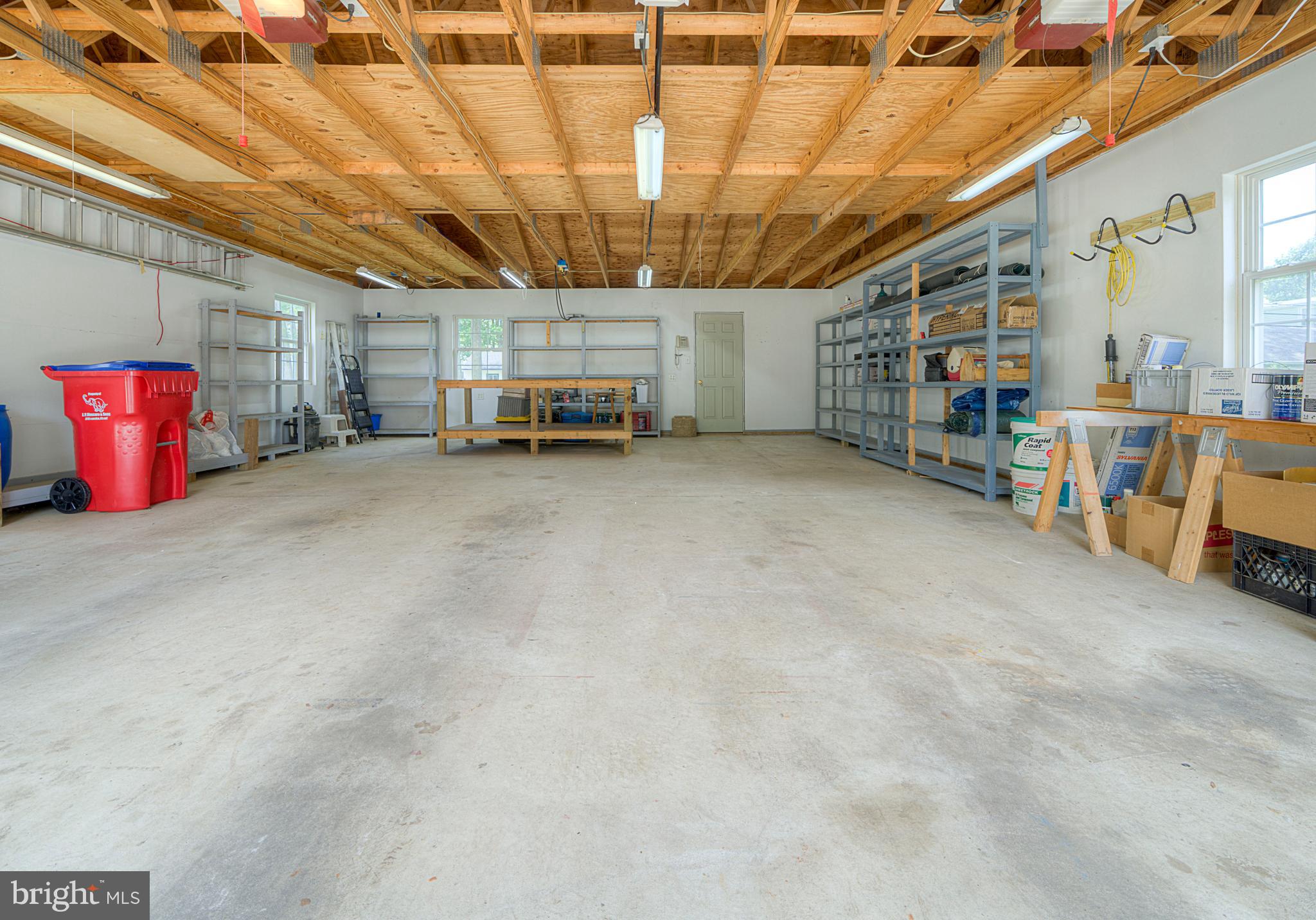 287 Greene Road Warminster, PA 18974 - Photo 26 of 43 Garage
