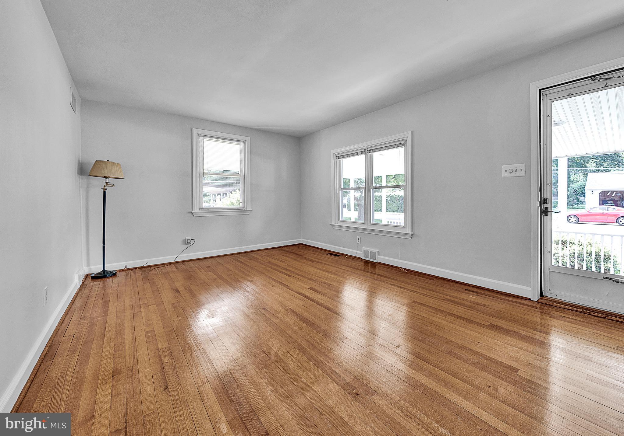287 Greene Road Warminster, PA 18974 - Photo 5 of 43