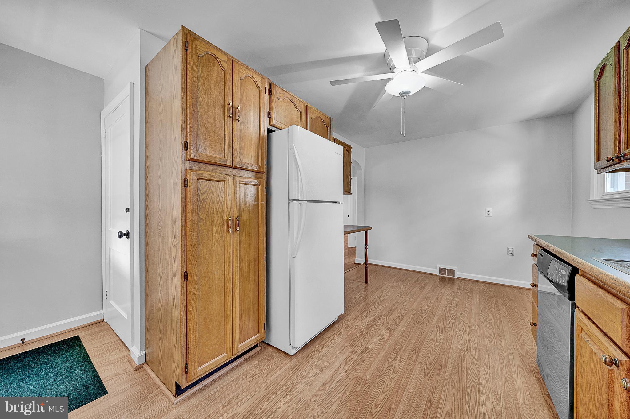 287 Greene Road Warminster, PA 18974 - Photo 8 of 43