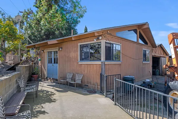 $2,399,000 | 10800 Calle Real, Goleta, CA 93117