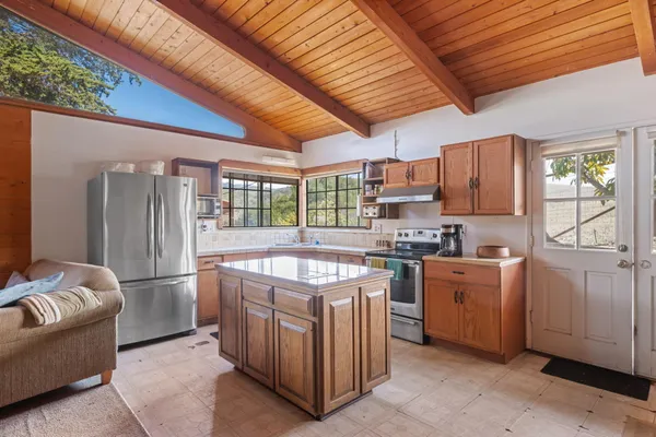 $2,399,000 | 10800 Calle Real, Goleta, CA 93117