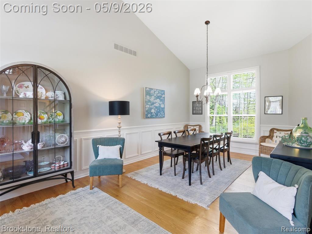 722 Lake Ridge Road Rochester, MI 48307 - Photo 16 of 48