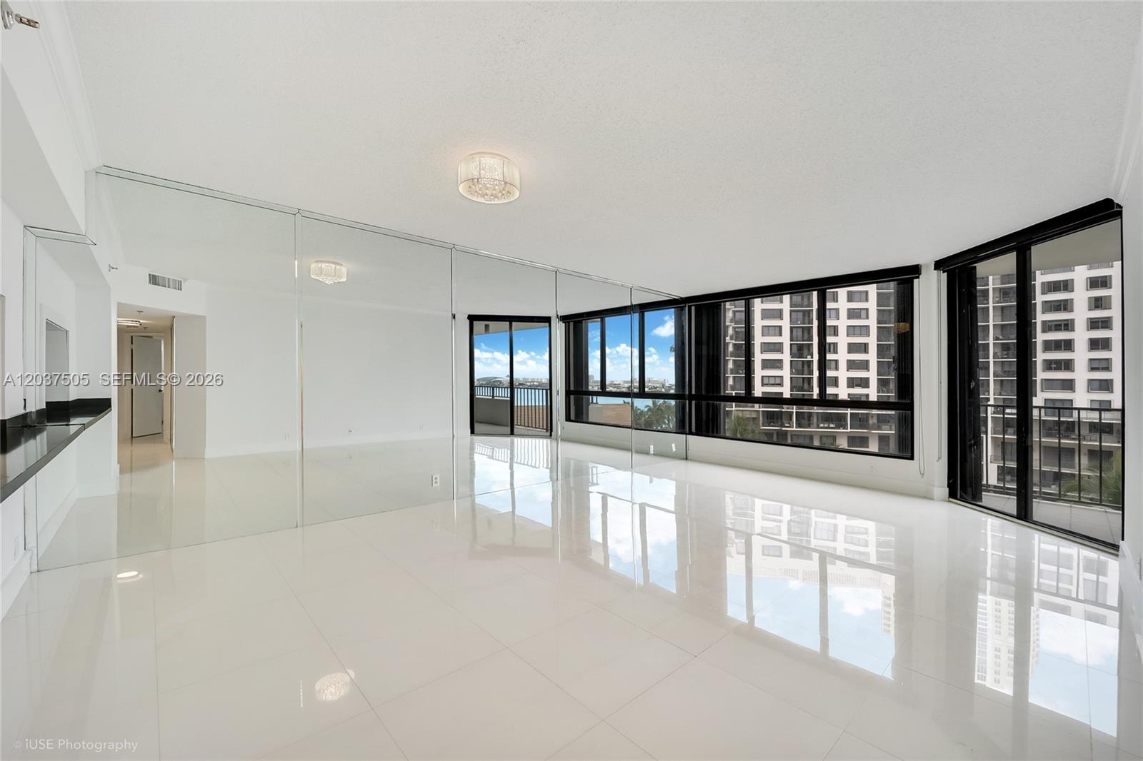 520 Brickell Key Drive, Unit A802 Miami, FL 33131 - Photo 4 of 10