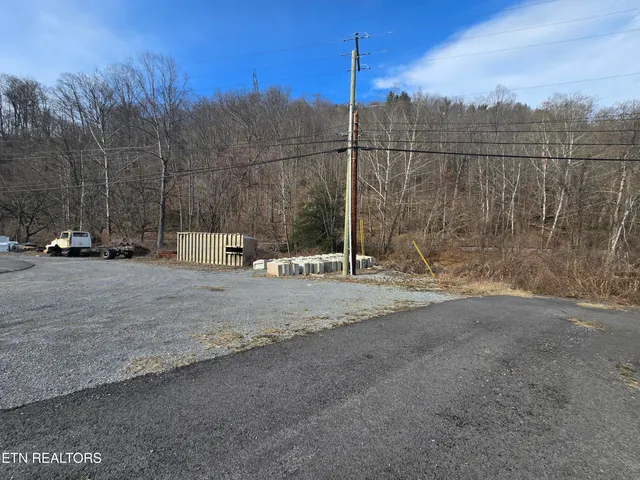 $55,000 | 8426 Highway 421, Pennington Gap, VA 24277