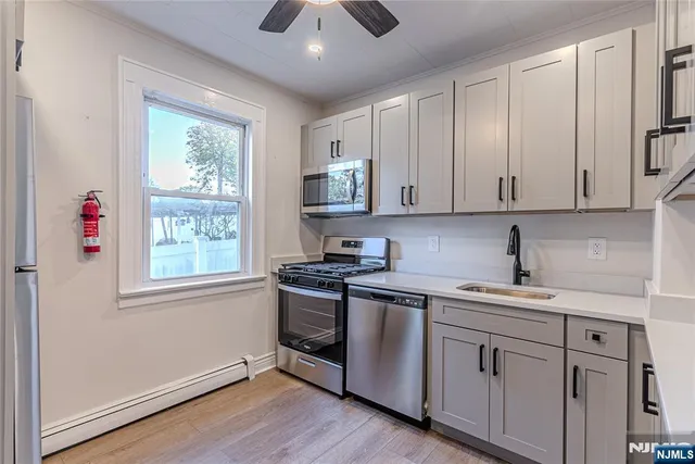 $2,850 | 288 Travers Place, Unit 1, Lyndhurst, NJ 07071