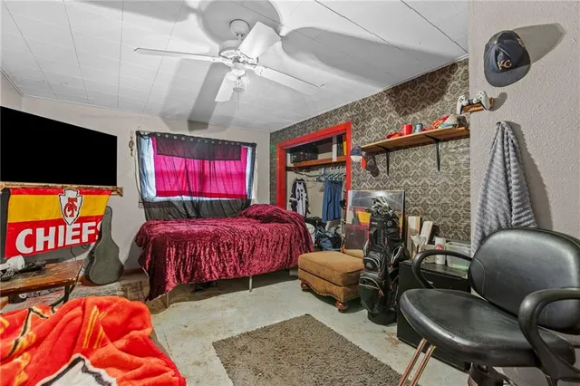 $135,000 | 301 West 13th Avenue, Emporia, KS 66801