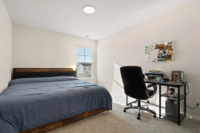 $444,900 | 206 Sweetbay Street, Valparaiso, IN 46385