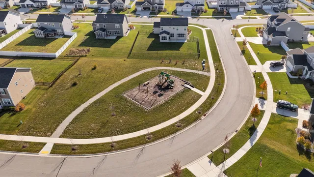 $444,900 | 206 Sweetbay Street, Valparaiso, IN 46385