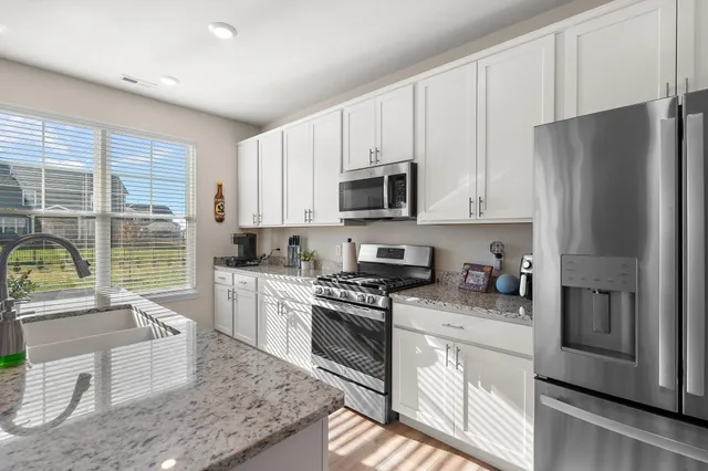 $444,900 | 206 Sweetbay Street, Valparaiso, IN 46385