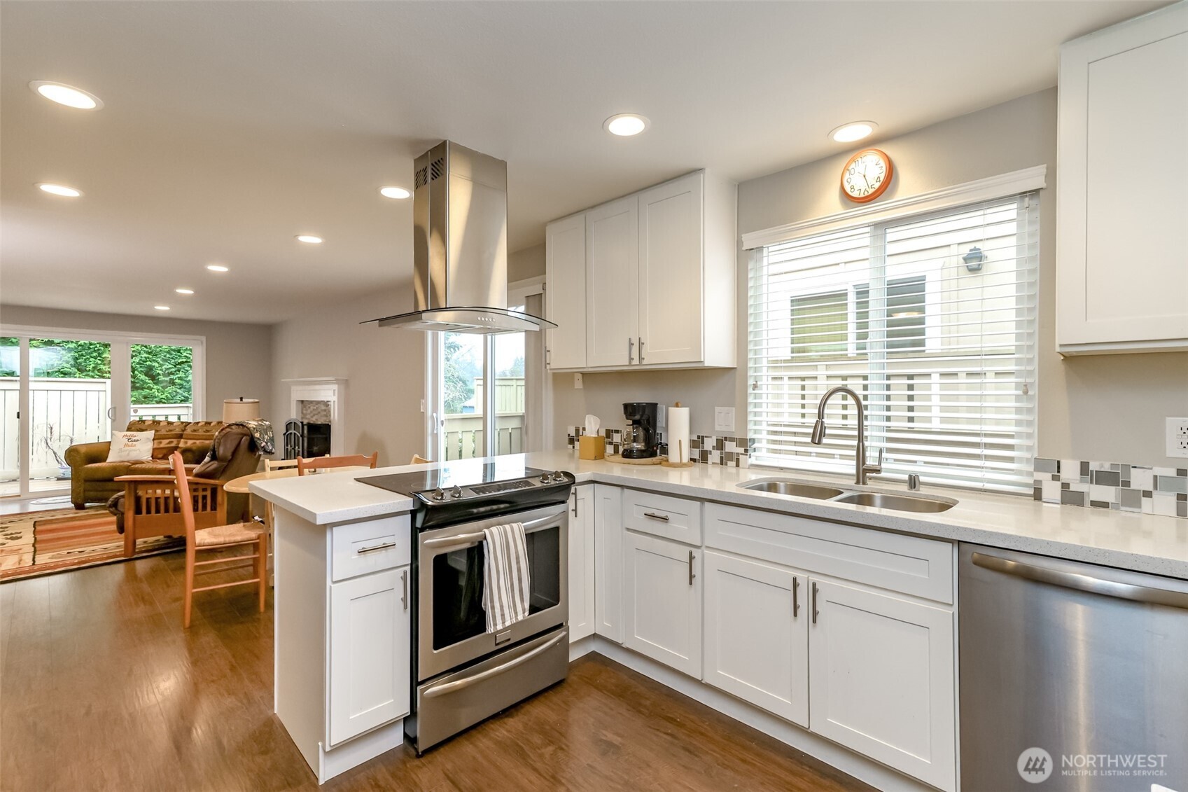 7117 40th Street West, Unit 7 University Place, WA 98466 - Photo 2 of 40