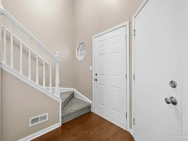 $289,000 | 1889 Stoneheather Avenue, Aurora, IL 60503