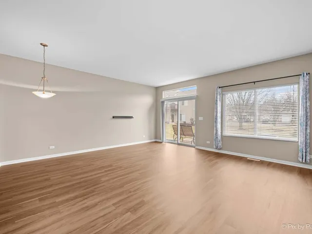 $289,000 | 1889 Stoneheather Avenue, Aurora, IL 60503