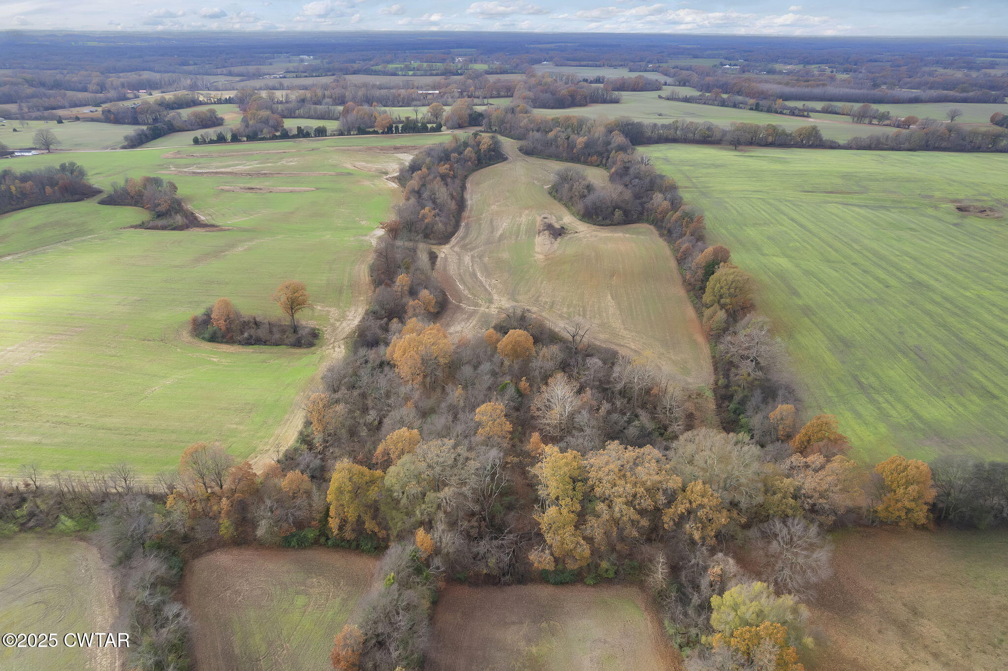 0 Jesse Patterson Road Trenton, TN 38382 - Photo 18 of 31 a view of an ocean and mountain