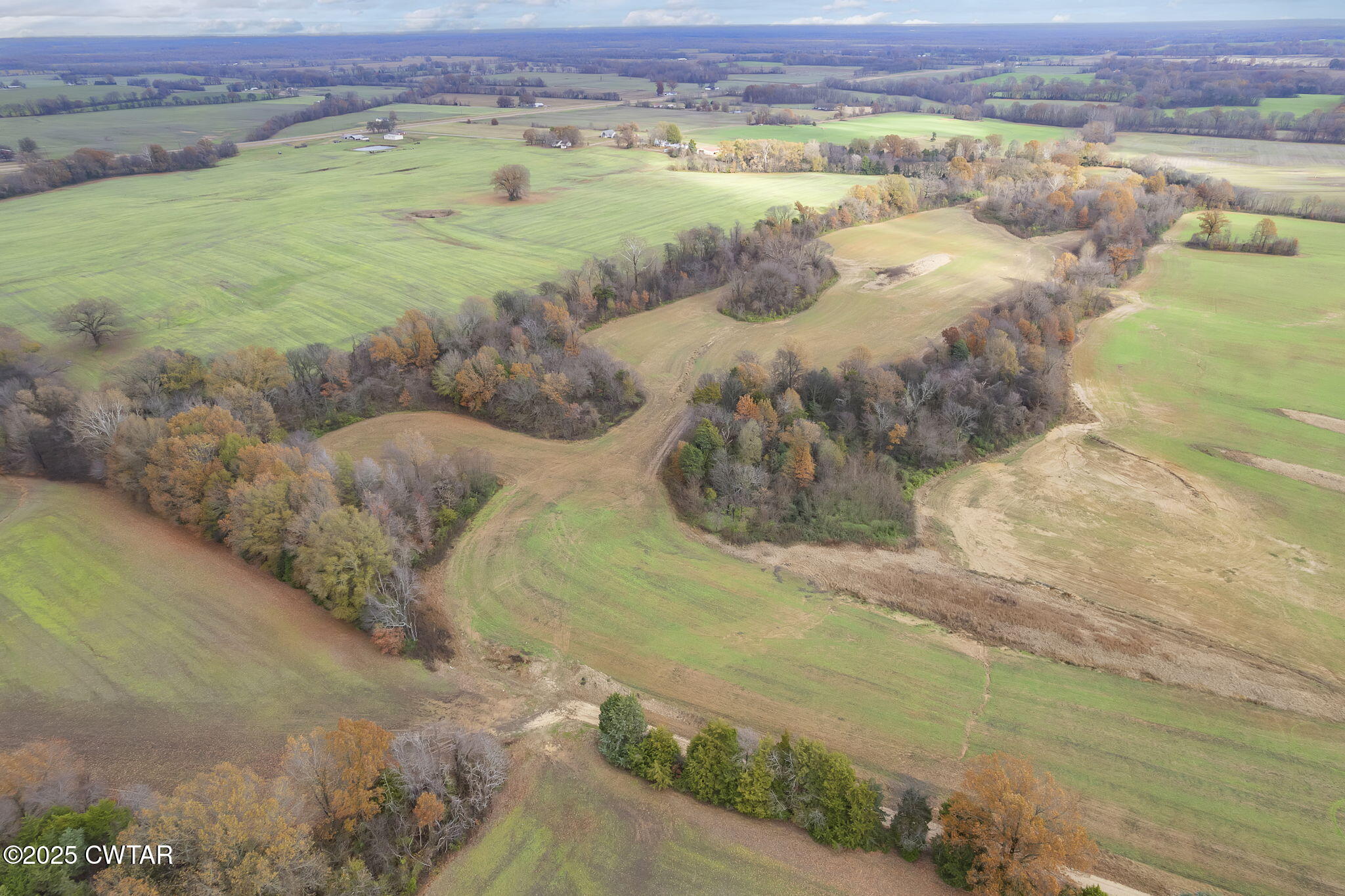 0 Jesse Patterson Road Trenton, TN 38382 - Photo 24 of 31 a view of a lake with an ocean beach