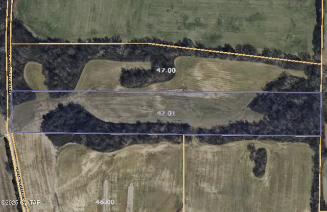 a view of an outdoor space and yard