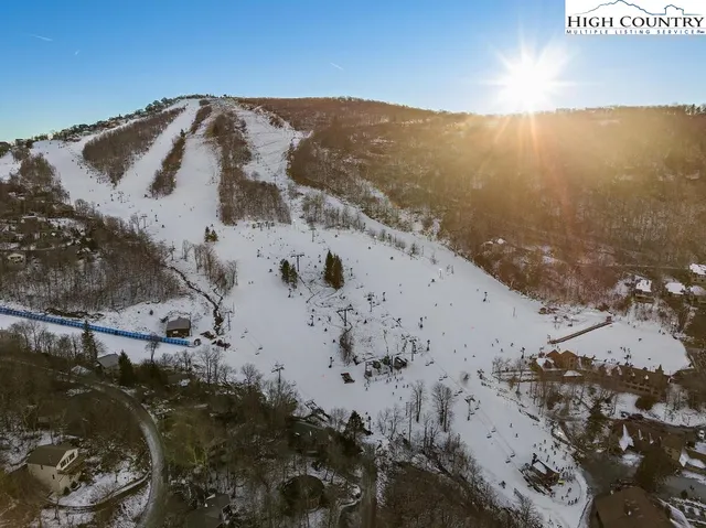 $99,500 | 103 Snow Plow Lane, Beech Mountain, NC 28604