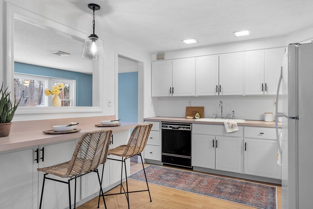 10 Lockwood Road Wilmington, MA 01887 - Photo 11 of 38 Gallery Image 11