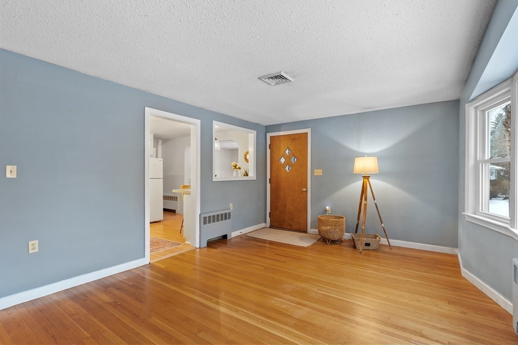 10 Lockwood Road Wilmington, MA 01887 - Photo 18 of 38 Gallery Image 18