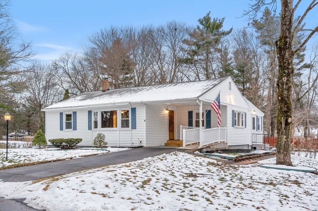 10 Lockwood Road Wilmington, MA 01887 - Photo 2 of 38 Gallery Image 2
