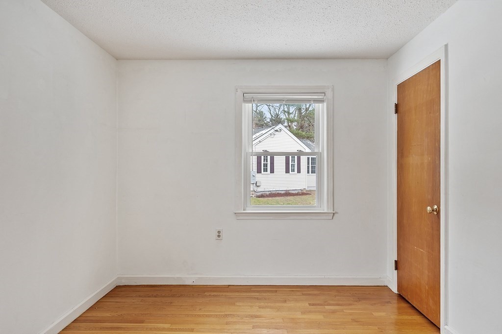 10 Lockwood Road Wilmington, MA 01887 - Photo 28 of 38 Gallery Image 28