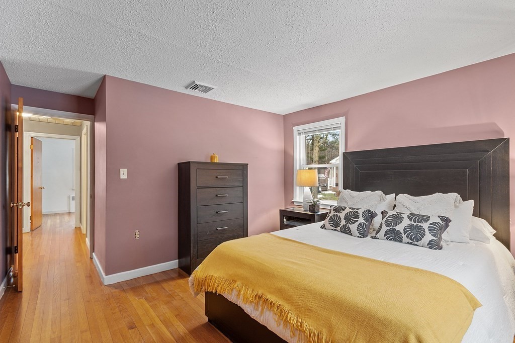 10 Lockwood Road Wilmington, MA 01887 - Photo 32 of 38 Gallery Image 32