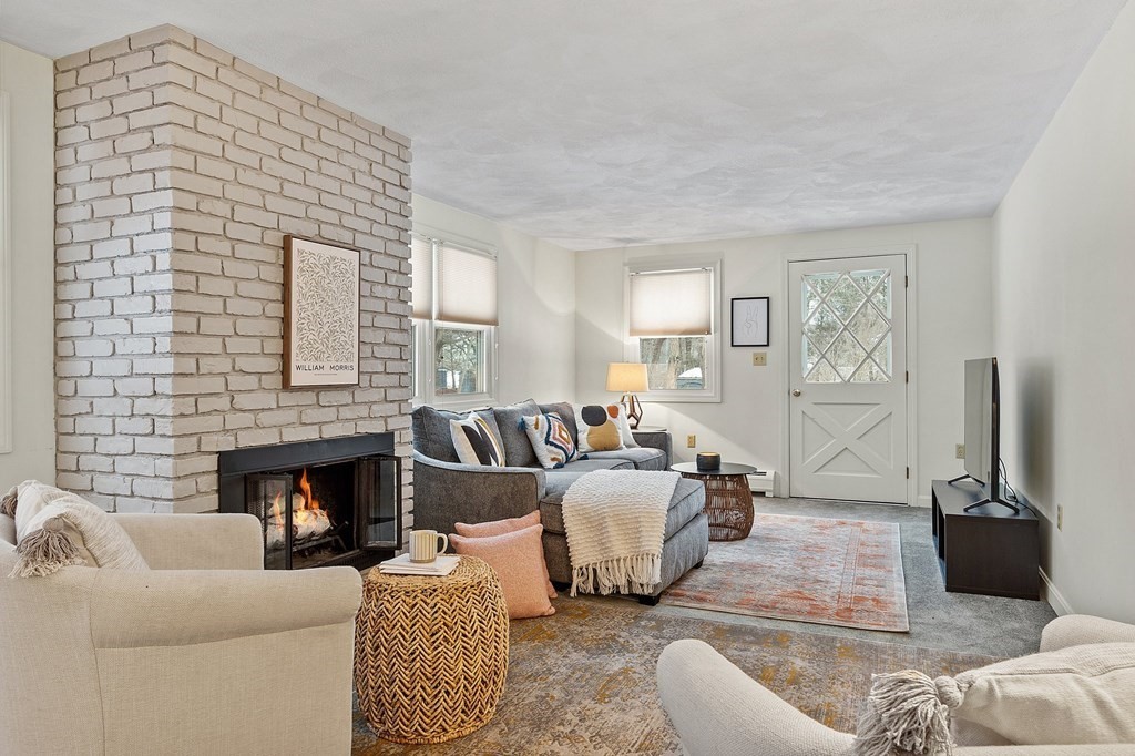 10 Lockwood Road Wilmington, MA 01887 - Photo 8 of 38 Gallery Image 8