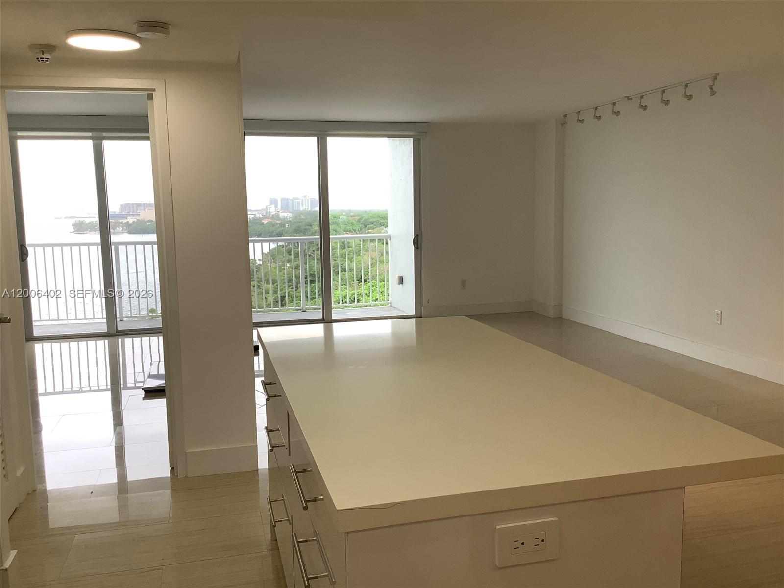 150 Southeast 25th Road, Unit 14H Miami, FL 33129 - Photo 12 of 27