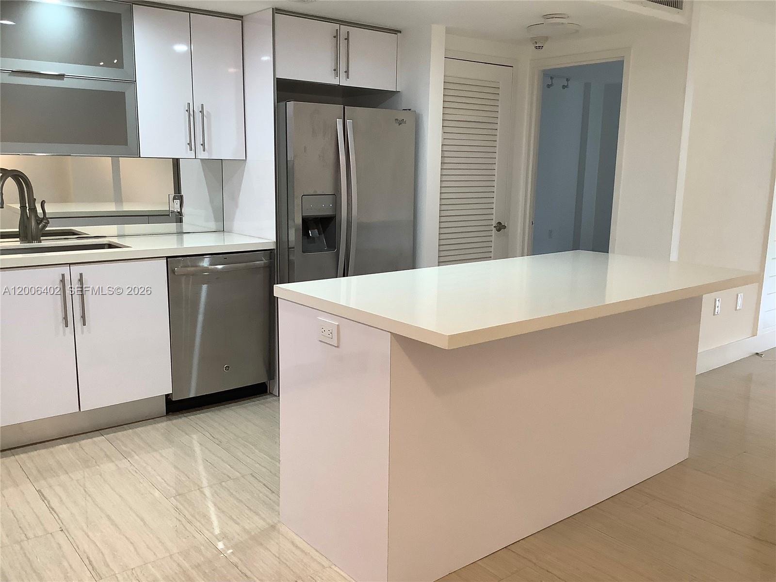 150 Southeast 25th Road, Unit 14H Miami, FL 33129 - Photo 6 of 27