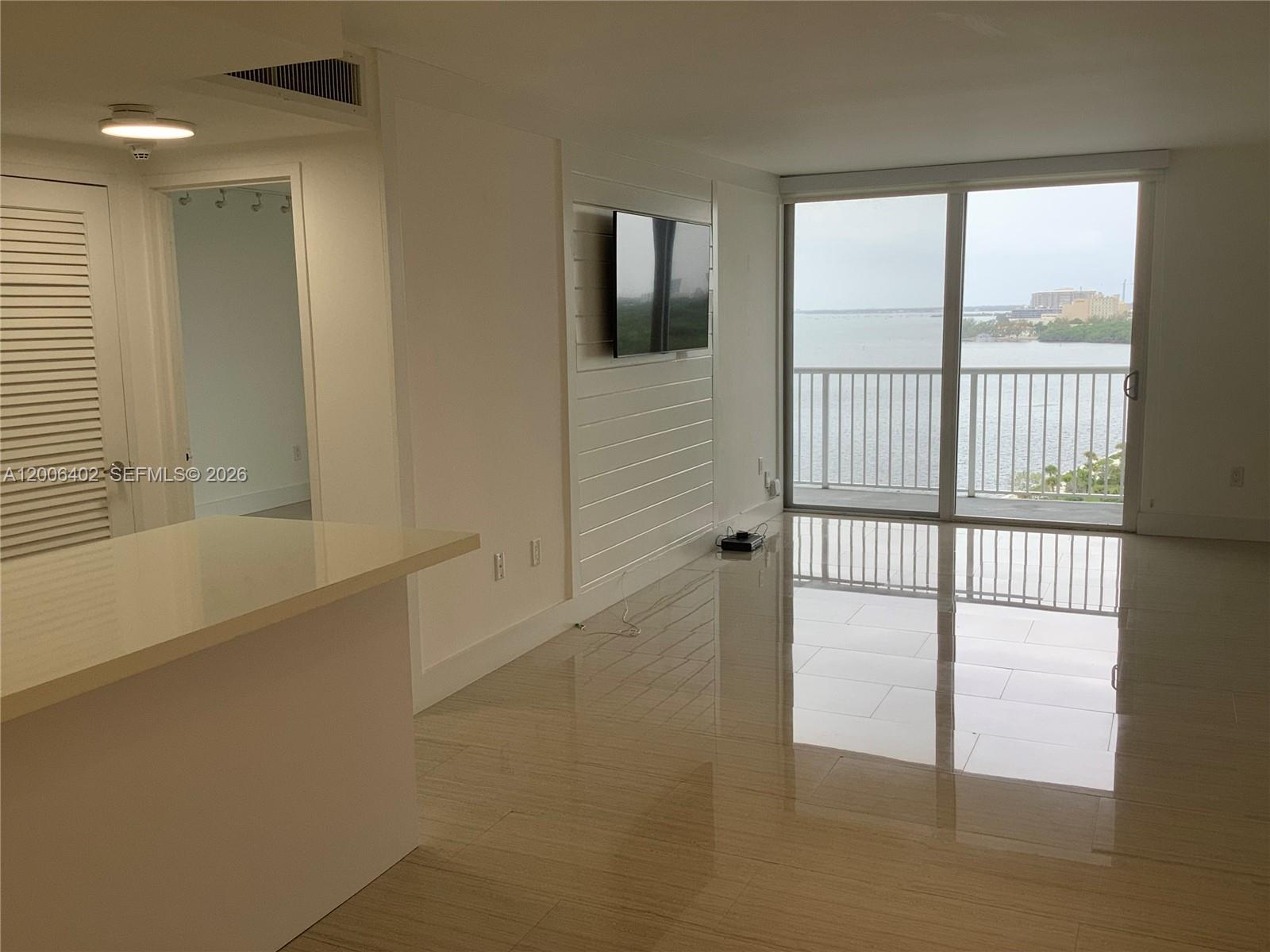 150 Southeast 25th Road, Unit 14H Miami, FL 33129 - Photo 8 of 27