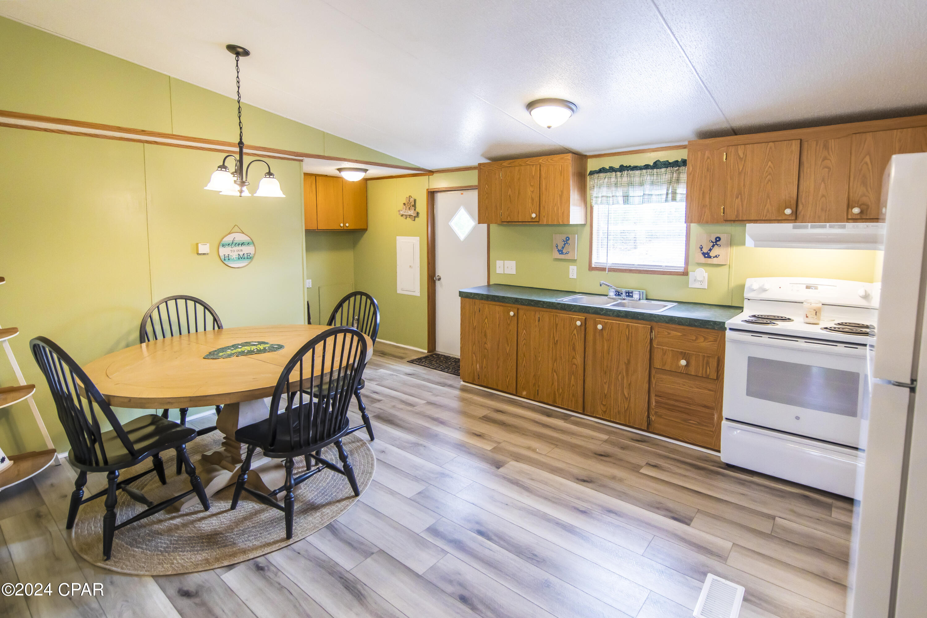 20518 Fisher Road Fountain, FL 32438 - Photo 11 of 26 Gallery Image 11