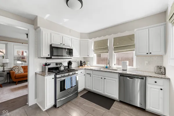 $425,000 | 331 West Hampton Drive, Indianapolis, IN 46208