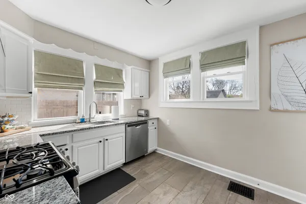 $425,000 | 331 West Hampton Drive, Indianapolis, IN 46208