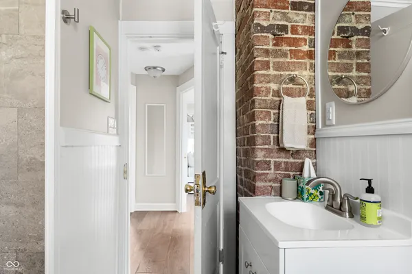$425,000 | 331 West Hampton Drive, Indianapolis, IN 46208