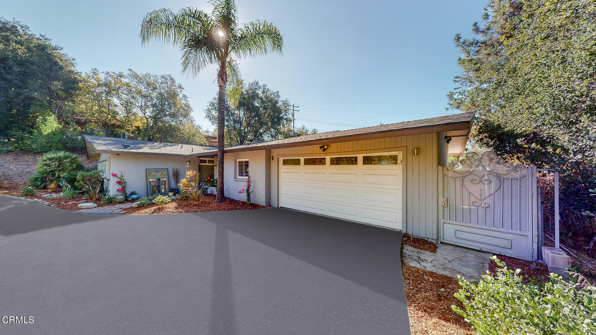 462 Devonwood Road Altadena, CA 91001 - Photo 2 of 39 a view of a house with a patio