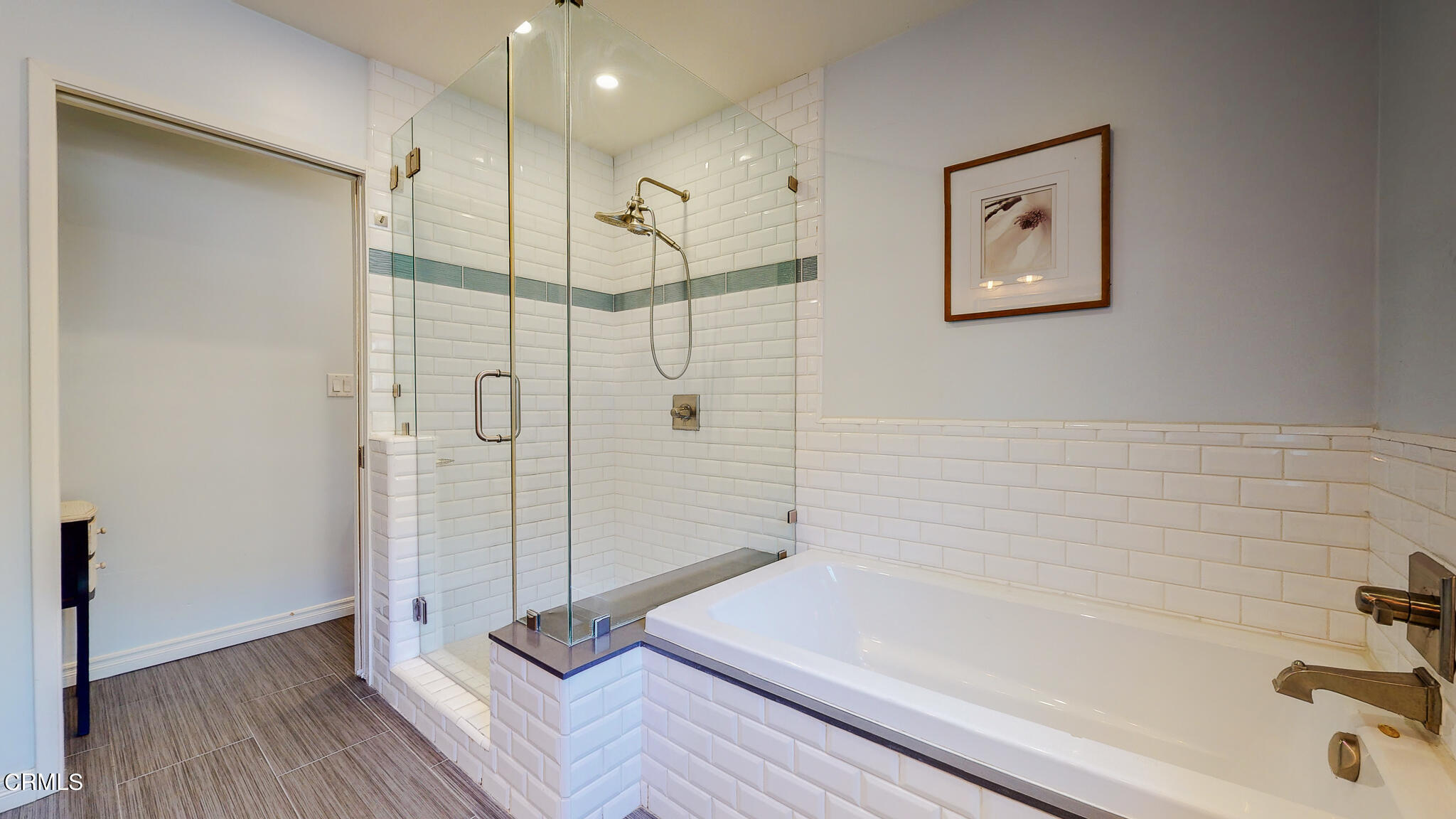 462 Devonwood Road Altadena, CA 91001 - Photo 22 of 39 a bathroom with a bathtub and a shower