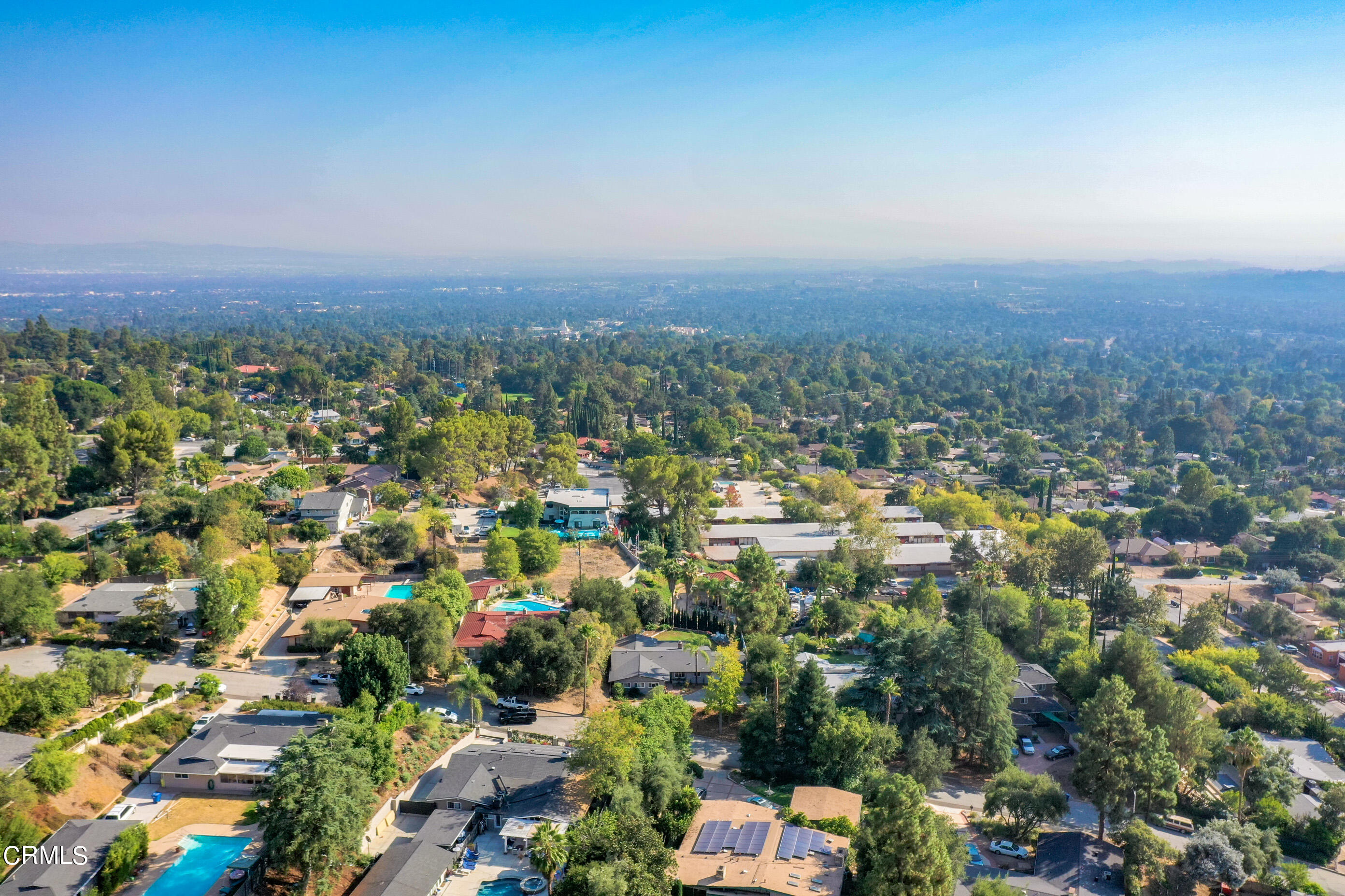 462 Devonwood Road Altadena, CA 91001 - Photo 38 of 39 an aerial view of multiple house