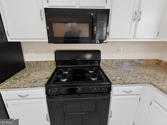 $244,900 | 3680 Cameron Hills Place, Ellenwood, GA 30294