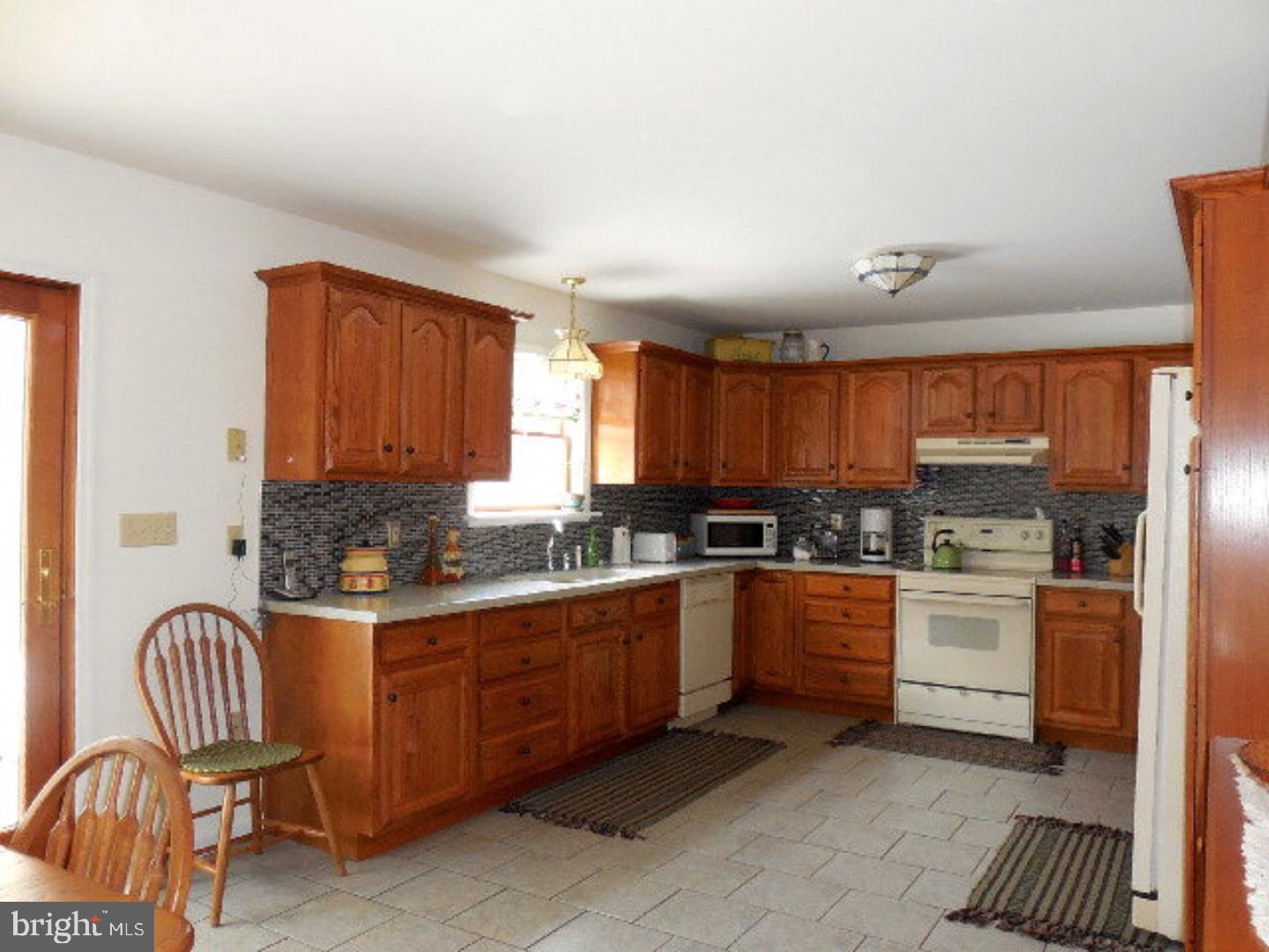 109 Back Road Barnesville, PA 18214 - Photo 11 of 25 Gallery Image 11