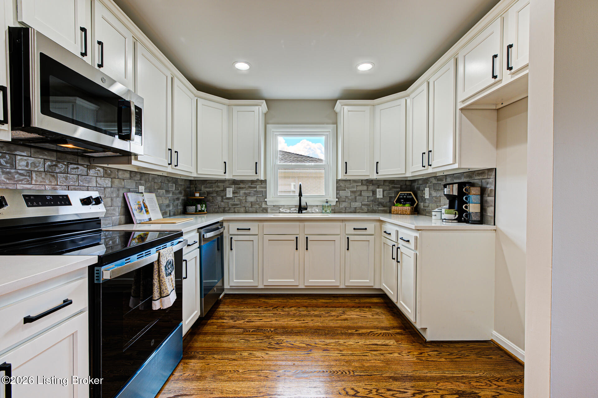 2011 Janlyn Road Jeffersontown, KY 40299 - Photo 10 of 66 GSP-2011 Janlyn Rd-10
