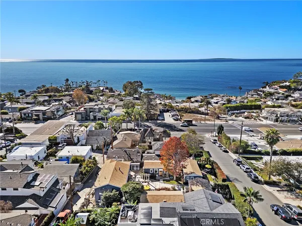 $3,950 | 233 Cajon Street, Laguna Beach, CA 92651