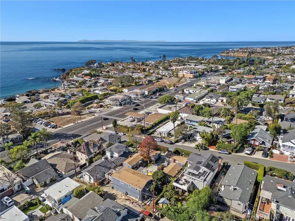 $3,950 | 233 Cajon Street, Laguna Beach, CA 92651