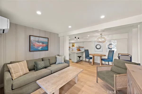 $3,950 | 233 Cajon Street, Laguna Beach, CA 92651