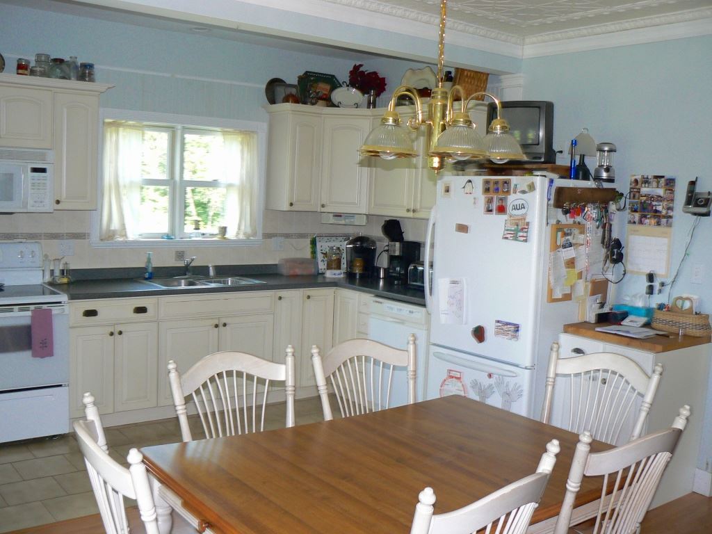 105 Marshall Road Bloomfield, VT 05905 - Photo 5 of 40 Gallery Image 5