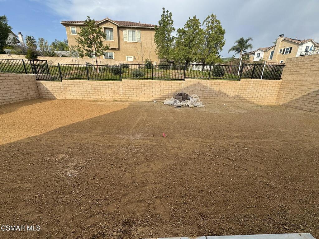 4699 Summit Avenue Simi Valley, CA 93063 - Photo 4 of 11