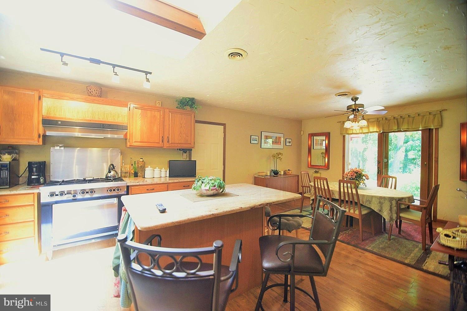 8802 Indian Springs Road Frederick, MD 21702 - Photo 12 of 30 Kitchen