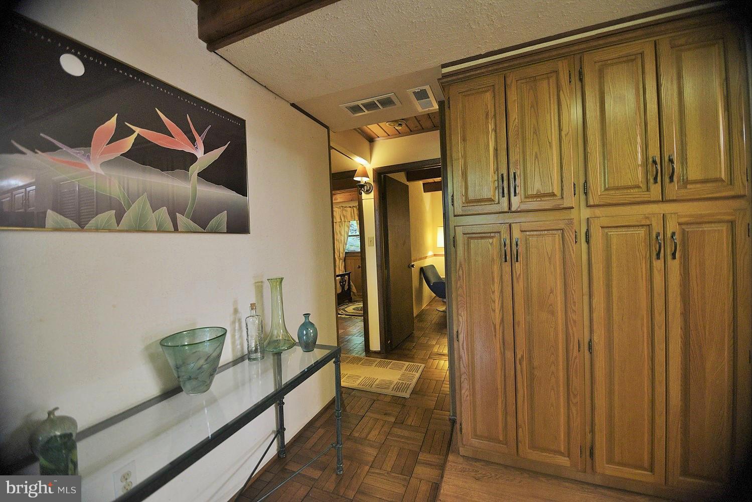 8802 Indian Springs Road Frederick, MD 21702 - Photo 13 of 30 Interior (General)
