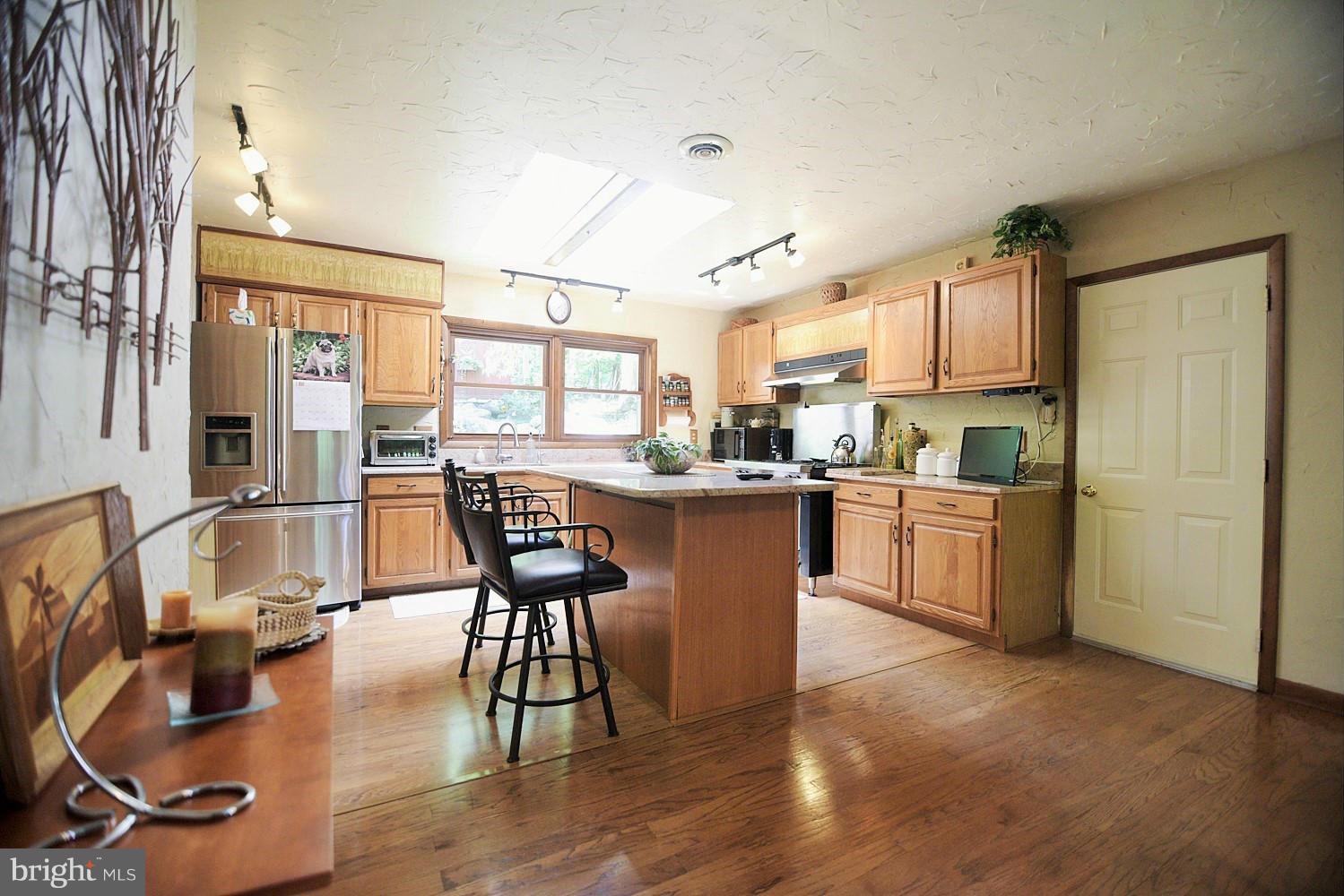 8802 Indian Springs Road Frederick, MD 21702 - Photo 9 of 30 Kitchen