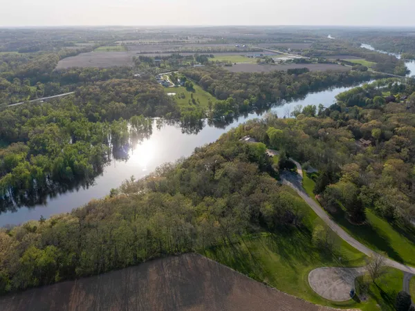 $330,000 | 1 Bunny, Janesville, WI 53545