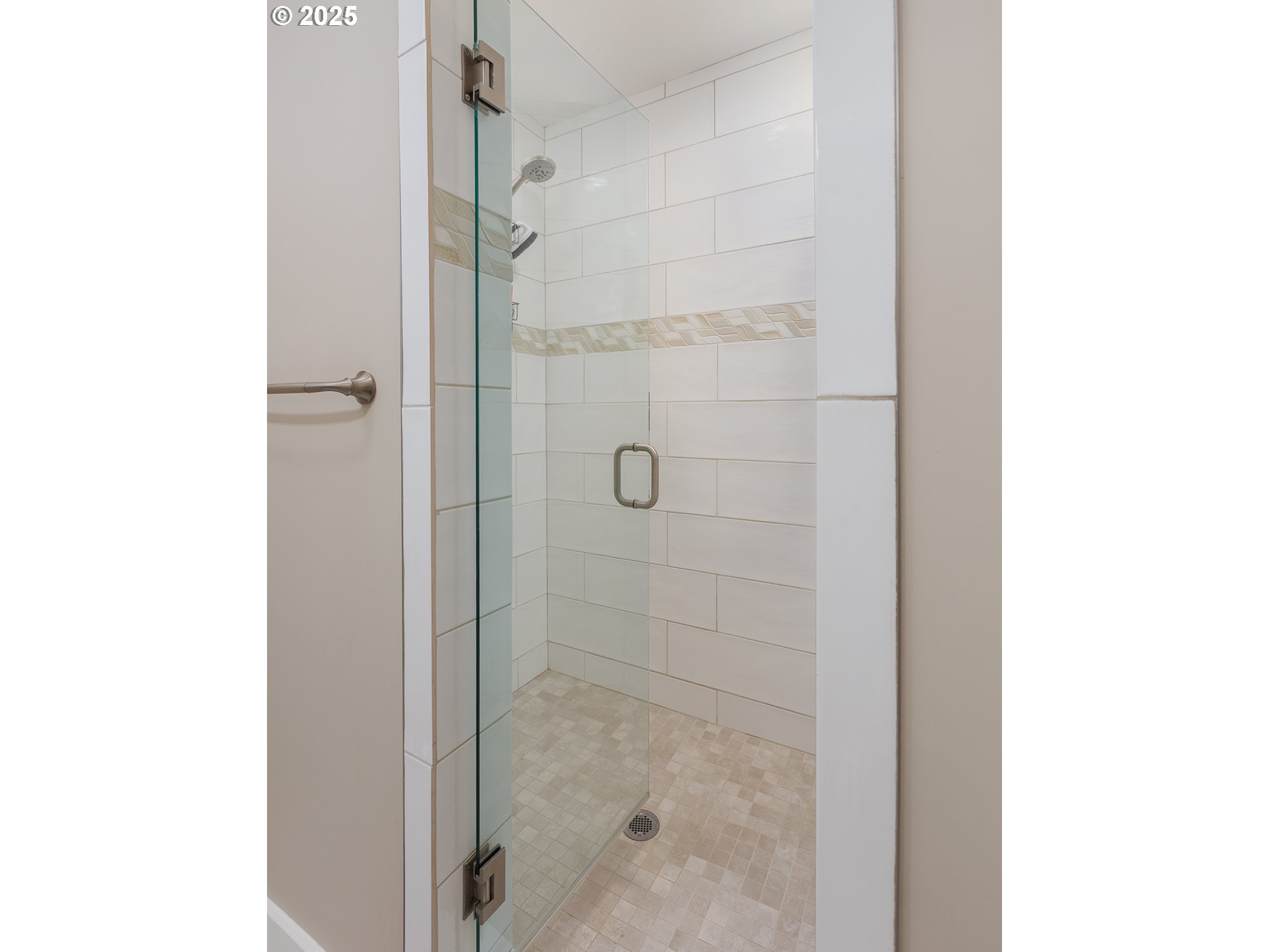 108 Sea Crest Court Otter Rock, OR 97369 - Photo 22 of 45 a bathroom with a shower