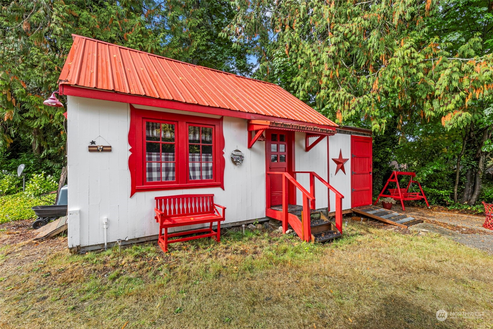 105 Sunnyhill Road West Bremerton, WA 98312 - Photo 26 of 31 Gallery Image 26